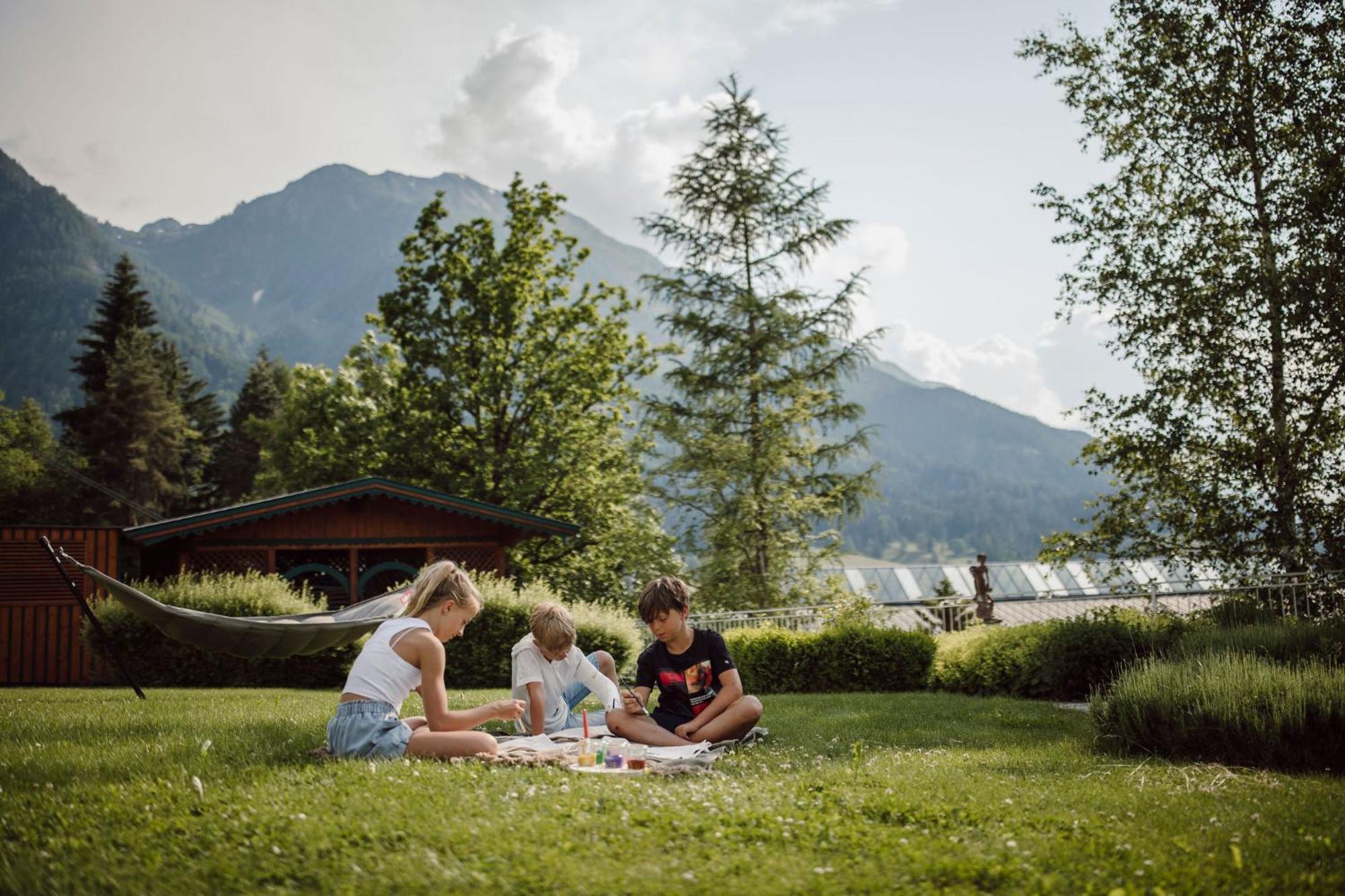 Hotel Alpina Alpendorf Sankt Johann im Pongau Exterior foto
